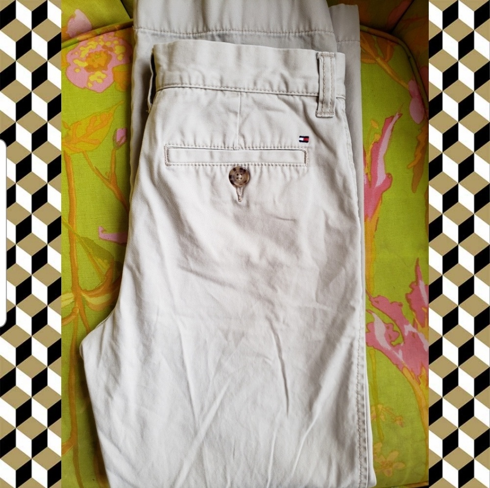 Tommy Hilfiger khaki pants. Boys size 16.